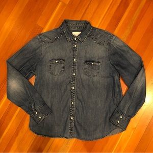 American Eagle studded denim long sleeve button down shirt XL